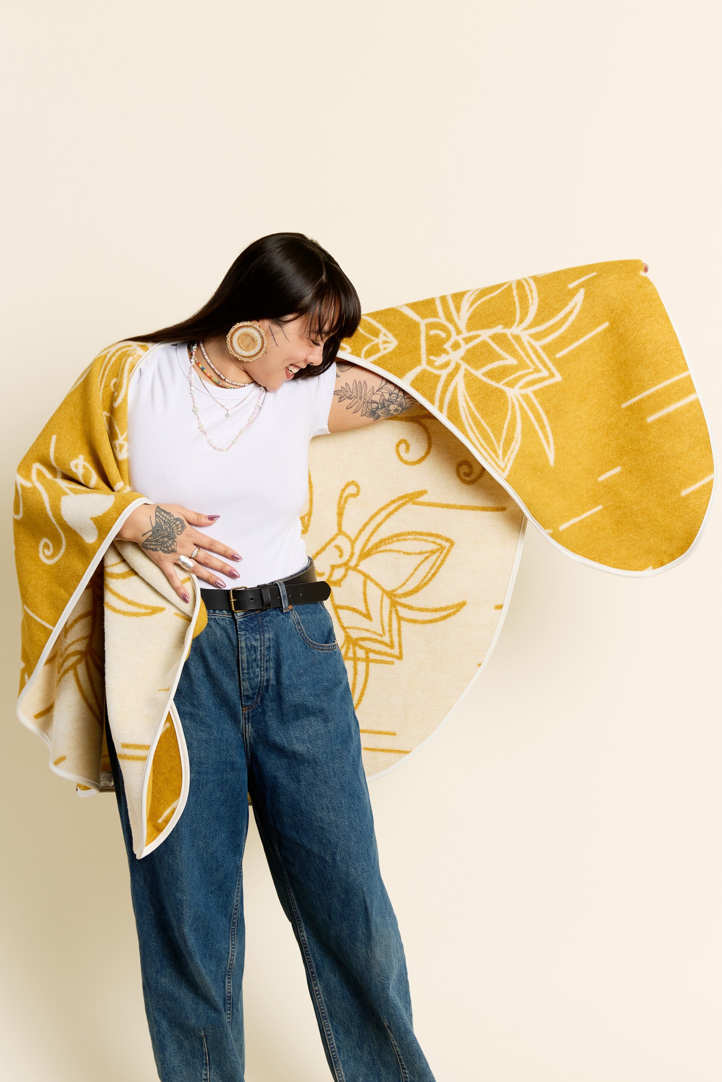 Miel Native Shawl